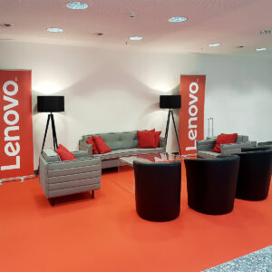 Sessel und Sofa mieten für Messe mit Teppich