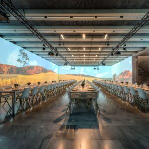 bankett mietmöbel für firmen event in grosser eventhalle