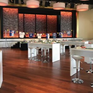 hochtische mit barhockern zum mieten für event vip bereich