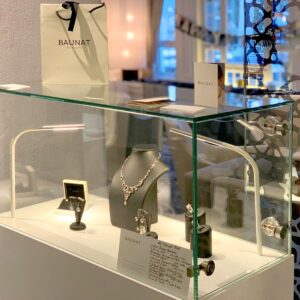 beleuchtete grosse vitrine mieten mit abschliessbarer tür für schmuck ausstellung