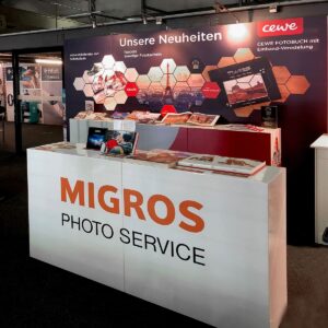 grosse messe theke mieten mit branding aufkleber