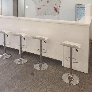 eck bar theke zum mieten mit barhockern