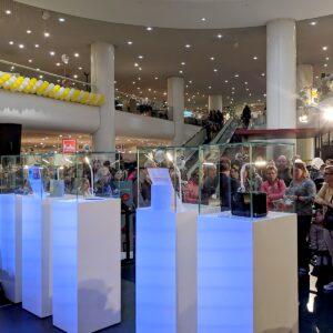 glas vitrinen mieten mit led beleuchtung für ladenfläche