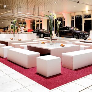 grosse lounge zum mieten für auto austellung