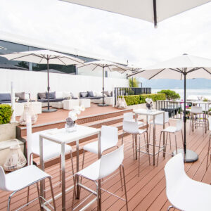 outdoor stehtische mieten und sonnenschirme