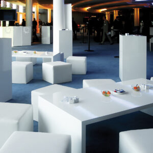 sitzwürfel lounge mieten in weiss