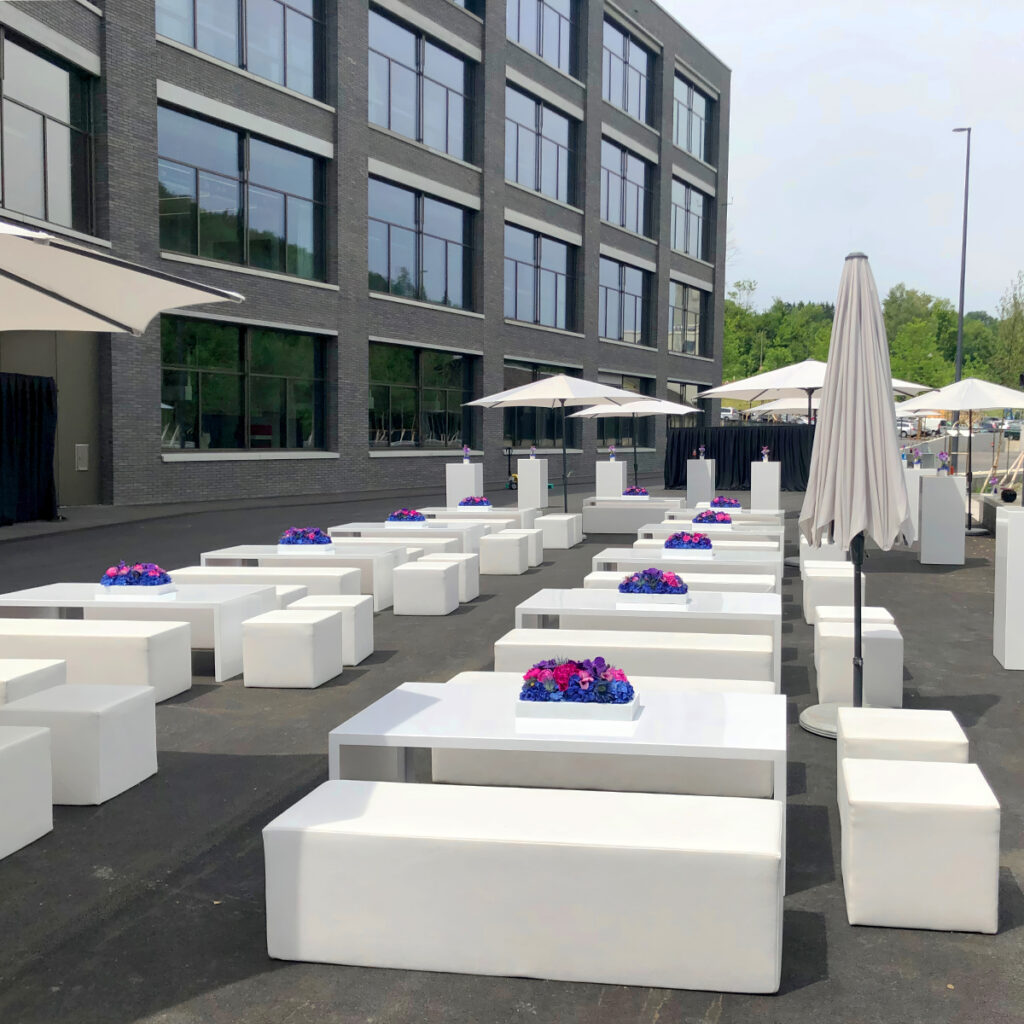 rent outdoor lounge