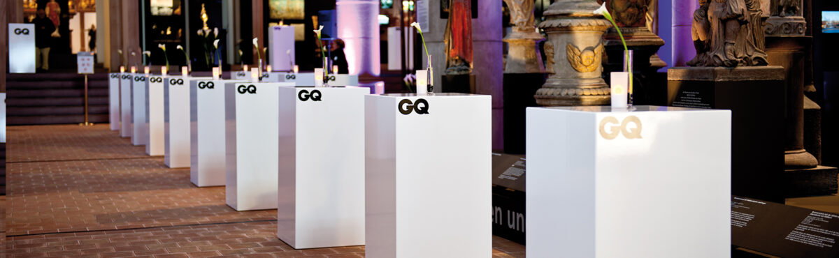 saeulen event stehtische mit logo branding