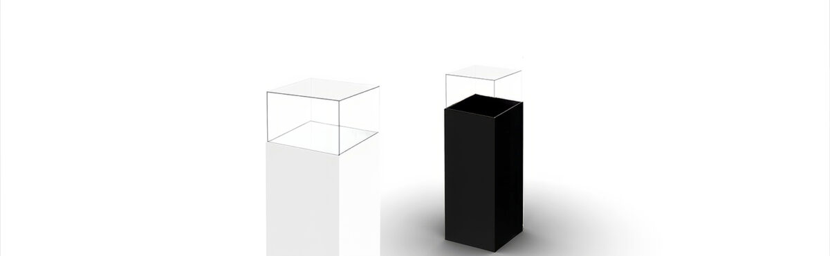 weiss und schwarze saeulen vitrine mieten
