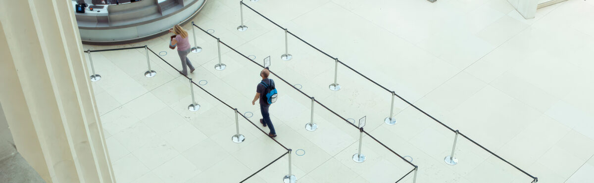 leitstaender mit zuggurt mieten zur personenfuehrung