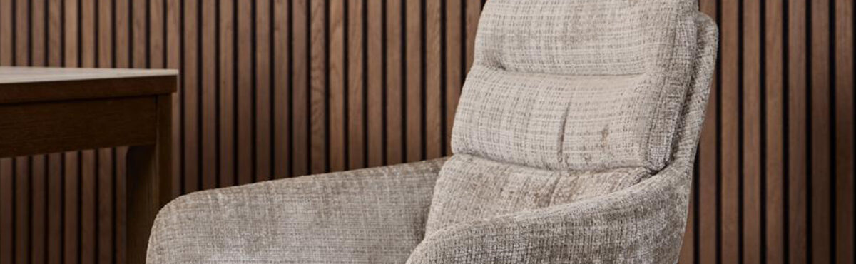 event sessel fuer sitzungsraum und podium