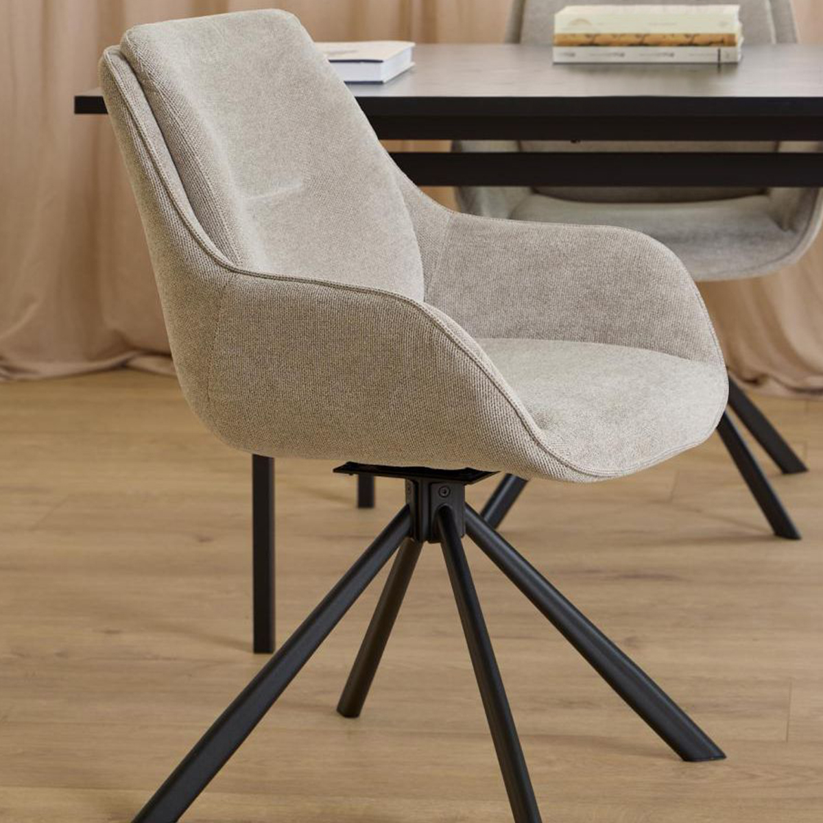 Noleggio poltrone imbottite per uffici ed eventi